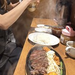 1ポンドのステーキハンバーグ タケル 天満店 - 