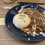 サチア ビーフストロガノフ - 