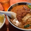 支那麺 はしご 本店