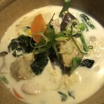 グリーンカレー専門店 メティ - こちらはラーメン。