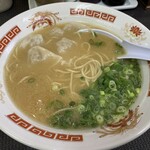 ラーメン将峰 - ワンタンメン　８８０円