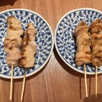 Washoku to koshitsu izakaya takumi - 焼き鳥　モモ、塩、タレ