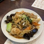 老辺餃子舘 - 五目あんかけ焼き刀削麺¥1,380