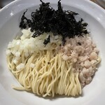 麺処 にぼし香 水天宮前店 - 背脂の和え玉