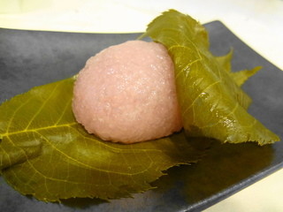 Echigoya Wakasa - 桜餅