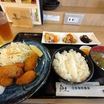 魚坐 三宮海鮮酒場 - カキフライ定食780円
