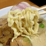 ラーメン たかはし - 平打ち麺がとても美味しいです