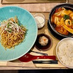 Ankake Yakisoba Nangokushuka - 