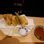 Temma Kai Mushiya - 貝と鮮魚の天麩羅900円