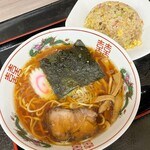 茅橋らーめん - Cセット(らーめん+半チャーハン)  930円