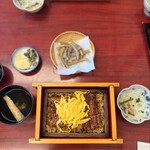Tomimatsu Unagiya - 鰻の酢の物、肝吸い、漬物、骨せんべい付き