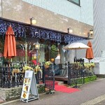 Ro-Suto Ando Saron Kafe Kuri-To Airando - 広島電鉄舟入町電停から徒歩6分、平和公園の道路向かいにある「The Roast&Salon Café Cleat Island」さん
      2012年開業、店主さんご夫妻の2名体制