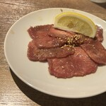 Shibuya Wagyuu Yakiniku Ushihachi Kiwami - タン塩