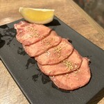 Shibuya Wagyuu Yakiniku Ushihachi Kiwami - 上タン塩