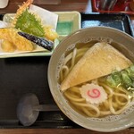 245825118 - 天ぷらうどん（上）＋きつねあげ小