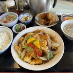 中国料理 頤和園 - エビ・サカナ・トリの甘酢