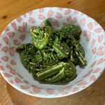 泉寿し - お通しのこごみ