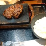 感動の肉と米 - ハラミステーキ