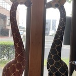 Cafe ぶりきのらいおん - 目の前にきりんが！