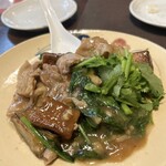 クアン・アンゴン - 