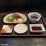 Ajinomise Iwashi - 初鰹の藁炙り