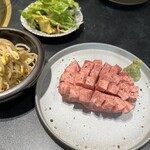 Yakiniku Horumon Ainiku - 