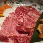 凱旋門 村上本店 - 黒毛和牛セットのお肉。。