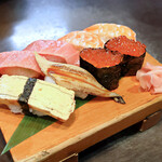 浜海道 - にぎり寿司 玉子、煮穴子、イクラ、中トロ、ボイルエビ