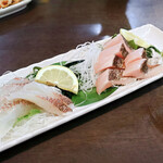 浜海道 - 桜ダイとサワラの刺身
