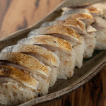 Grilled mackerel Bar Sushi (1 piece)