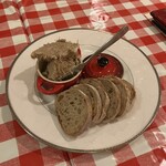 Brasserie VAPEURS - 豚と兎のリエット