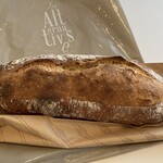 Patisserie Boulangerie Les Alternatives - バタール（330円）税込【令和6年05月06日撮影】