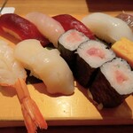 Tsukiji Sushi Iwa - 江戸前にぎり八貫