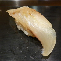 すし京辰 恵比寿店 - ひらめ昆布締め