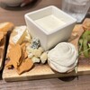 チーズと生はちみつ BeNe NU chayamachi