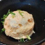 Hokkaidou Yakitori Itadaki Kokkochan - お通しのぽ手祖サラダ。おいしい！