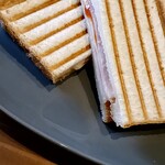 Cafe ONZE11 - 