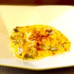 エピセ - お米よりきのこが多いくらい。 生クリーム、チーズがクリーミーで、揚げパン粉がコントラストを与えてます。 塩を思いっきり使ったフレンチらしいリゾット。 決してケチくさいくない満足感あるポーションもいいですね。