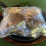 シトラス - ハンバーグステーキ(ホイルに包まれた状態)