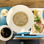 Noodle Dishes 粋蓮華 - ・巴醤油 DIP NOODLE 1,350円/税込
・半熟味玉 150円/税込