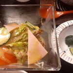 初よし - サラダに自家製キュウリのからし漬け‥