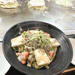 Teppan Yaki Okonomiyaki Hanako - 《音戸じゃこと比婆豆腐のサラダ》