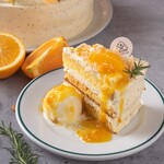 Orange and Spanish almond layer cake