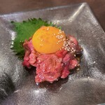 焼肉バズーカF - 炙るユッケ　完成系