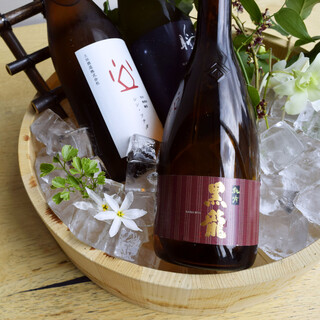 A wide selection of carefully selected sake from all over Japan! Great for experts and beginners alike.