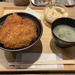 新潟カツ丼 タレカツ - カツ丼セット(920円)