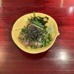 博多水炊きもつ鍋 亀吉 - ごまカンパチ！お酒のお供に