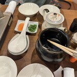 北海道しゃぶしゃぶ ポッケ - タレと灰汁取り