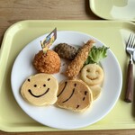 ぶんぶんのパンケーキやさん - 