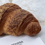 TENERA BREAD&MEALS - 全粒粉のクロワッサン 324円